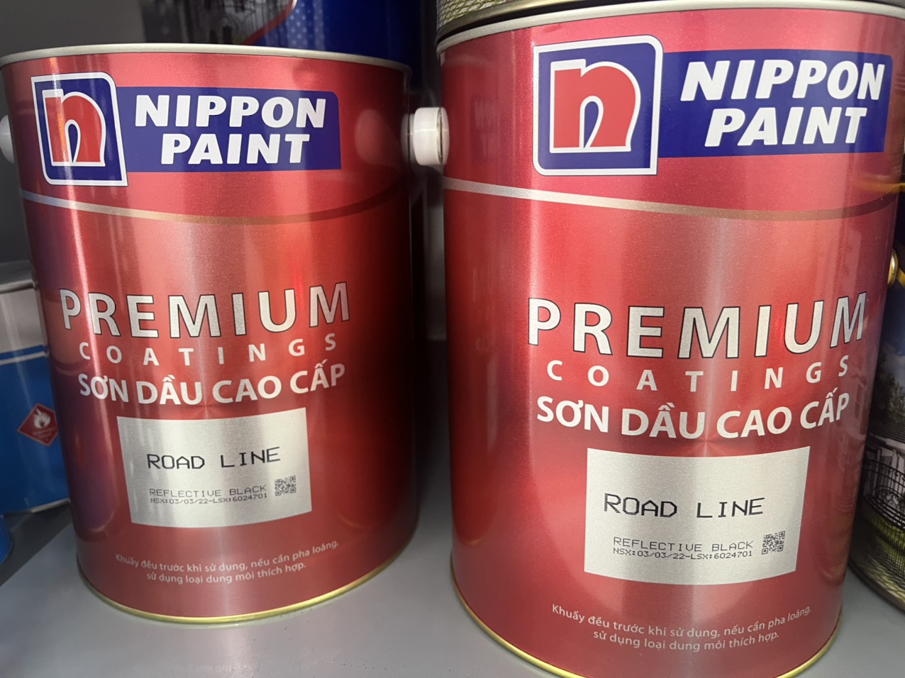 Nhà Cung Cấp Sơn Phản Quang Nippon Đỏ, Trắng, Vàng, Đen – Sản Phẩm Tin Cậy